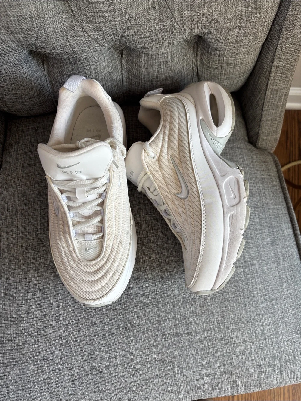 Nike Air Max Portal Women’s Sneakers — Off-White/Cream